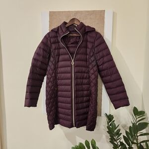 Michael Kors  Burgundy packable light down filled puffer jacket. Size Large